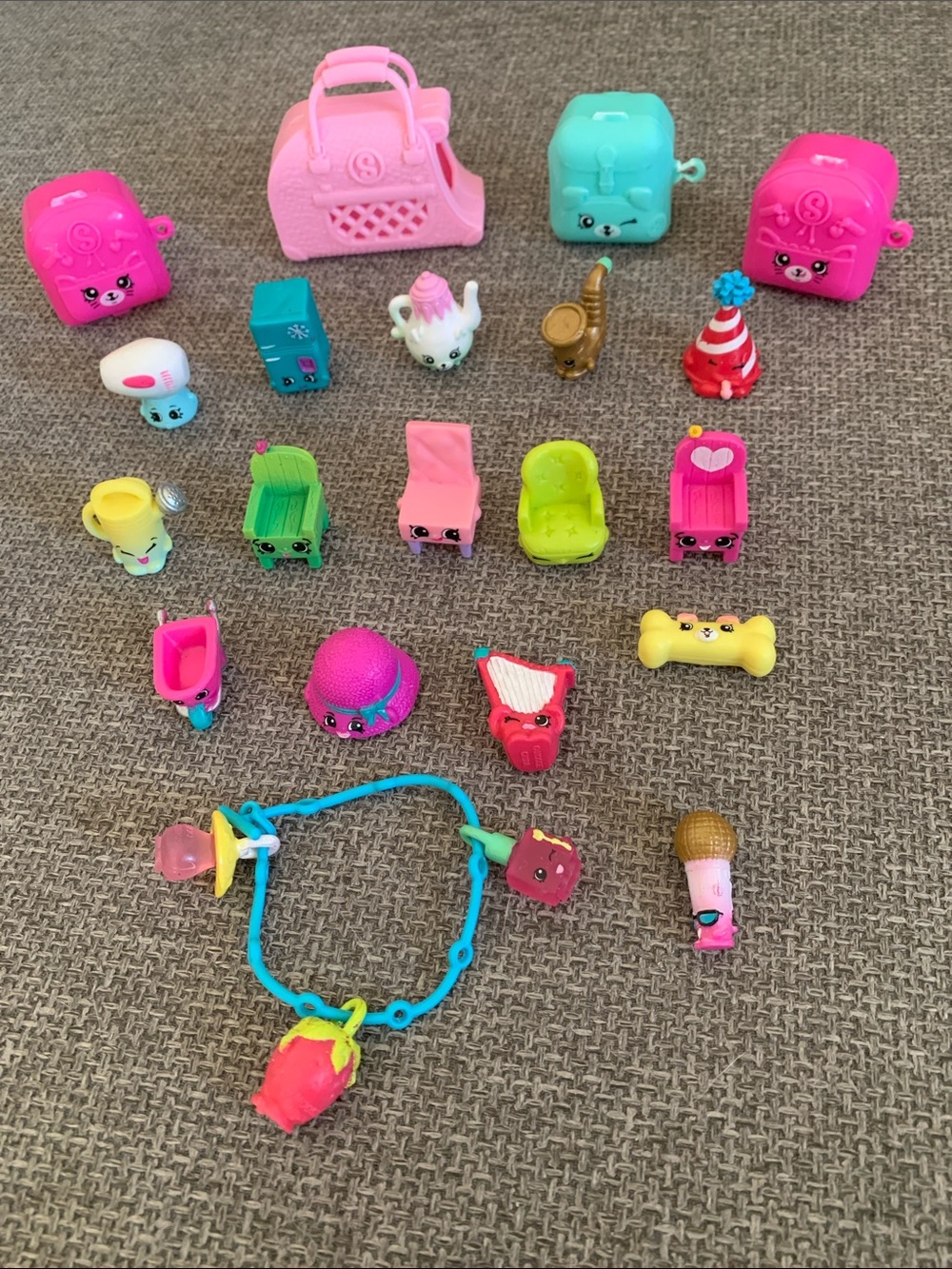 Shopkins Figures Accessories Bracelet Assortment